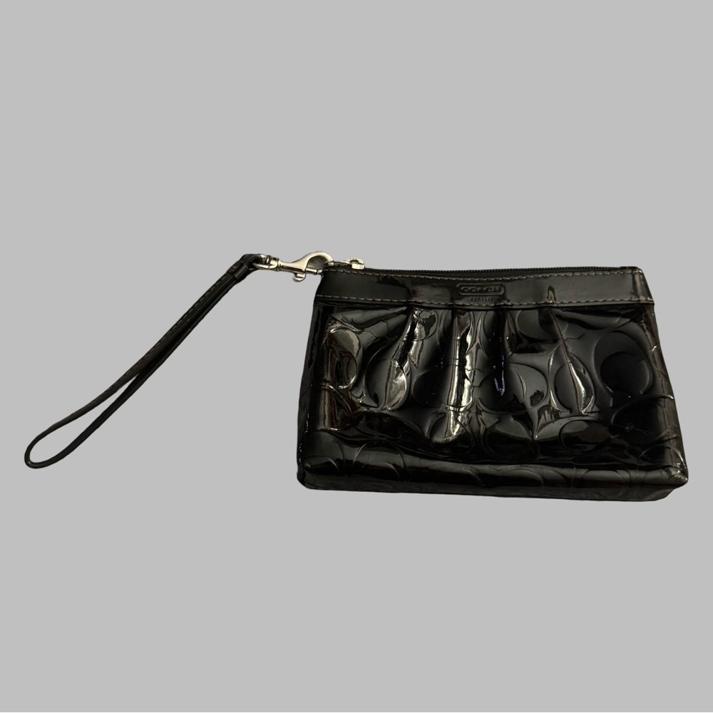 COACH Y2K Black Patent Leather Embossed Wristlet